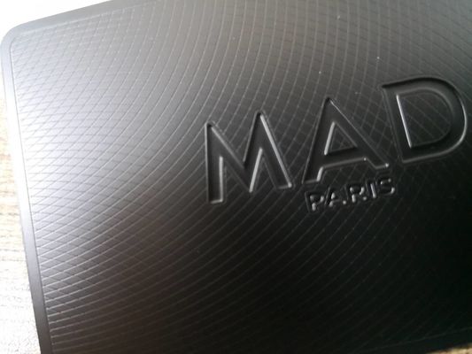 Debossed Black 89*51mm Metal Business Card Offset Printing