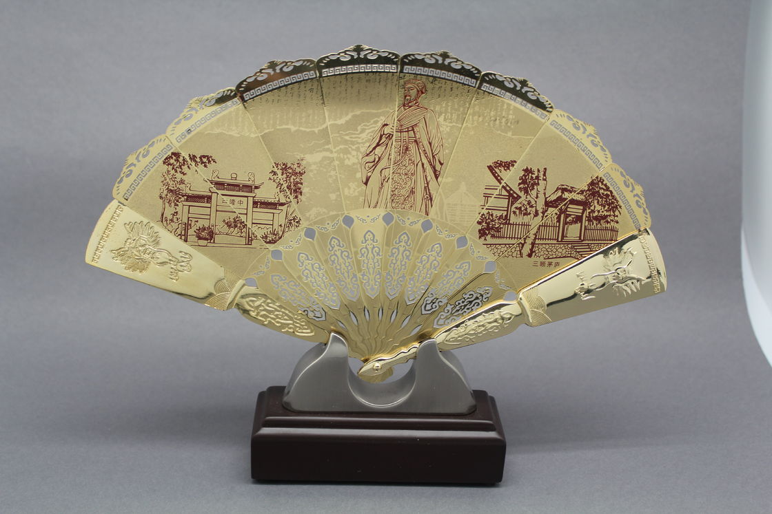 Hand Held  Ornament Metal Folding Fan  , Handicrafts Oriental Folding Fan  Silkscreen Printing