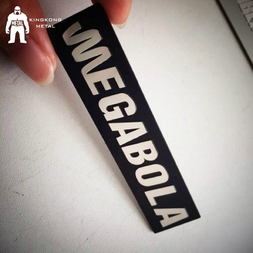 Square Engraved Metal Label Plates Silkscreen Printing 0.8 / 1mm Thick ...